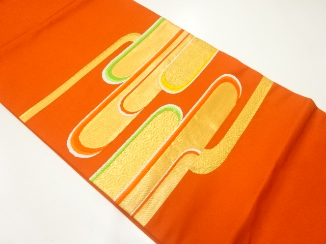 ヱ霞に古典柄織出し開き名古屋帯（額縁仕立て）